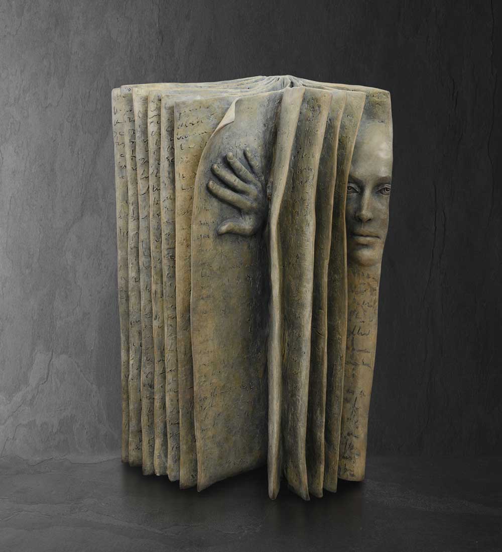 Paola Grizi - Ouverture Bronze 35 x 28 x 24 cm | 27 3/5 × 19 7/10 × 11 4/5 in Edition de 8 © Marciano Contemporary